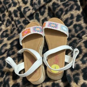 Jellypop White Sandals with Colorful Embroidery